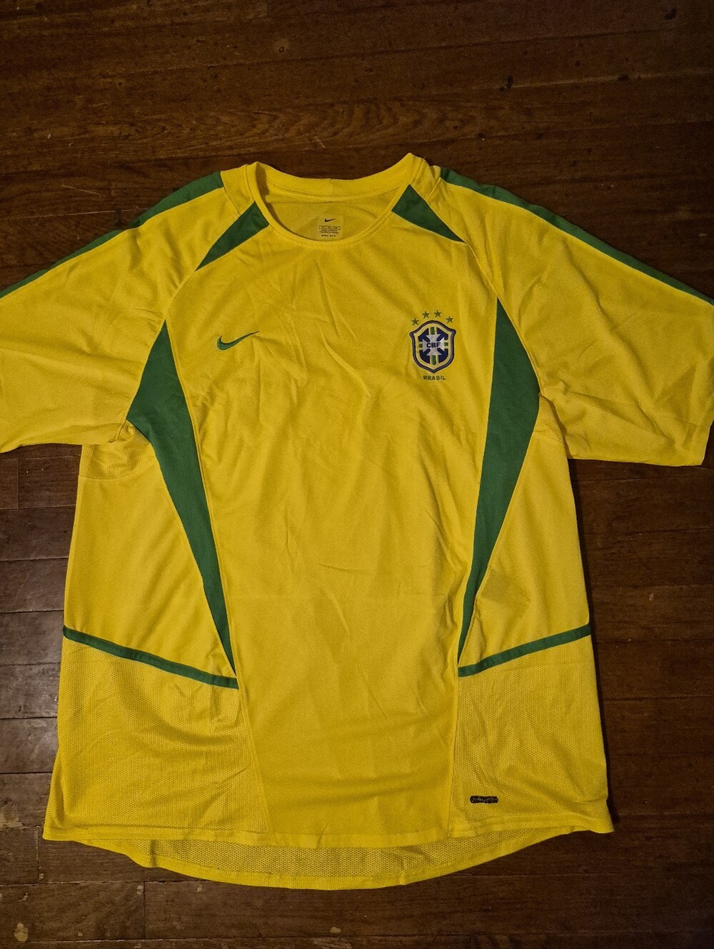 Nike Mens Sz 2XL Brazil Soccer Shirt in Yellow and Green